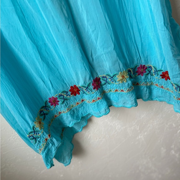 Johnny Was Turquoise Floral Embroidered Boho Tunic, Size Large - Picture 9 of 10